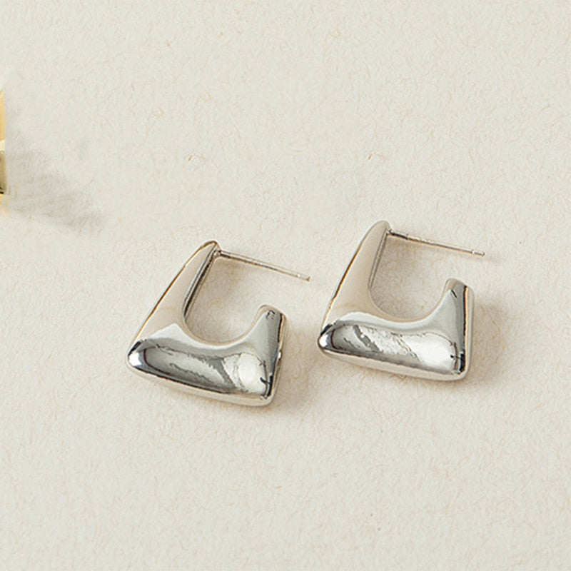 2026 New Classic Copper Alloy Smooth Metal Hoop Earrings For Woman Fashion Korean Jewelry Temperament  Daily Wear earrings