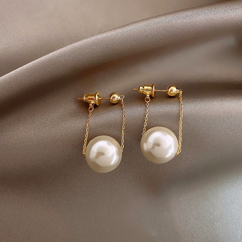Simple Black White Irregular Polyhedron Pendant Small Earrings 2021 New Girl Unusual Earrings Fashion Korean Jewelry For Woman